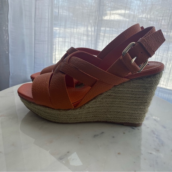 Zara Tangerine Cross-Strap Sandals - Picture 2 of 5
